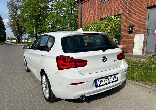 BMW Seria 1 cena 66500 przebieg: 98600, rok produkcji 2016 z Wrocław małe 379